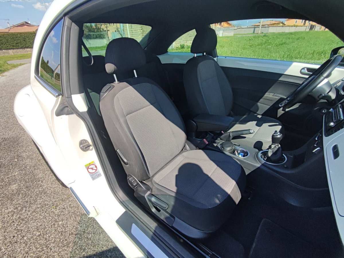 Volkswagen Maggiolino 2.0 TDI Fender Edition (14)