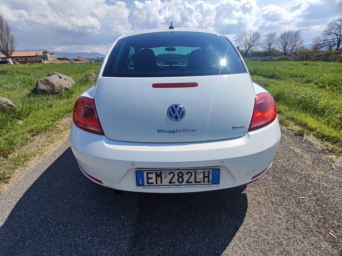 Volkswagen Maggiolino 2.0 TDI Fender Edition (6)