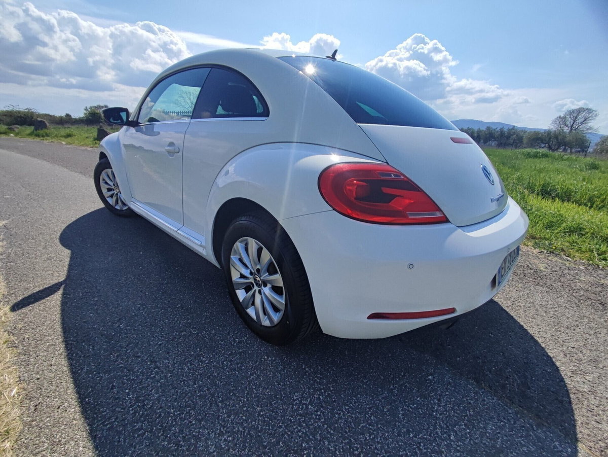 Volkswagen Maggiolino 2.0 TDI Fender Edition (7)
