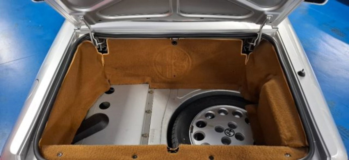 Alfa Romeo Spider 2.0i (14)