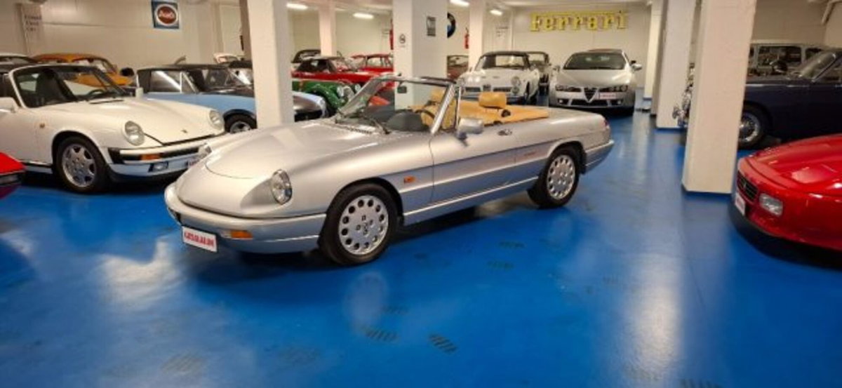 Alfa Romeo Spider 2.0i (16)