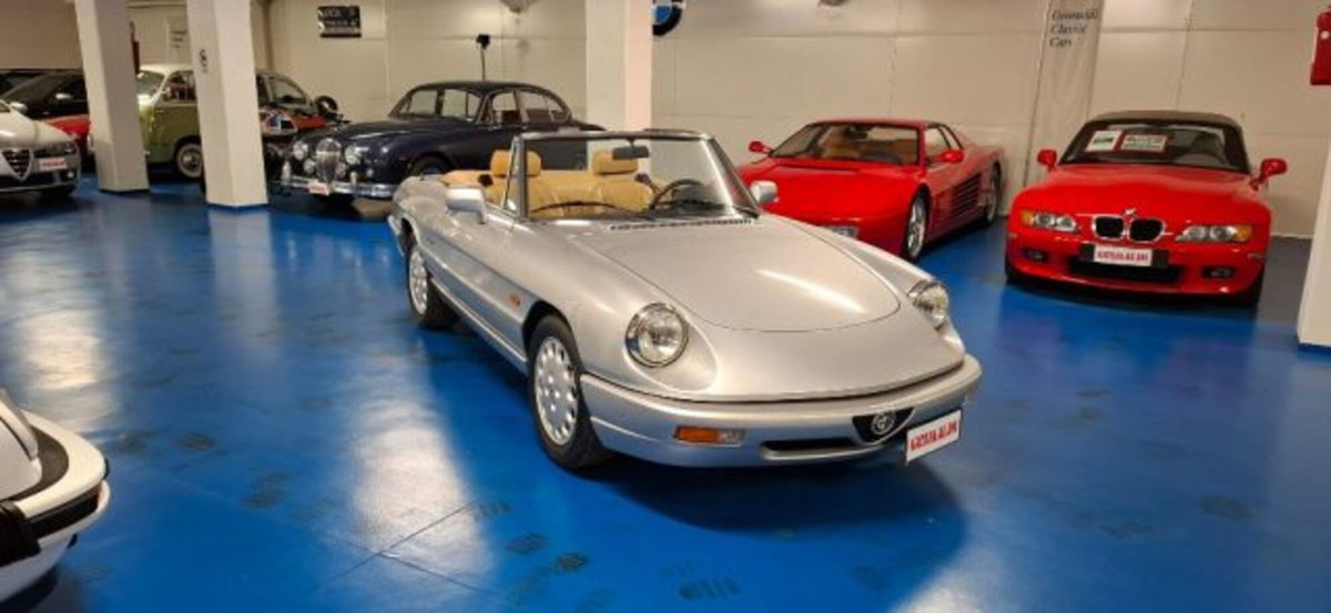 Alfa Romeo Spider 2.0i (17)