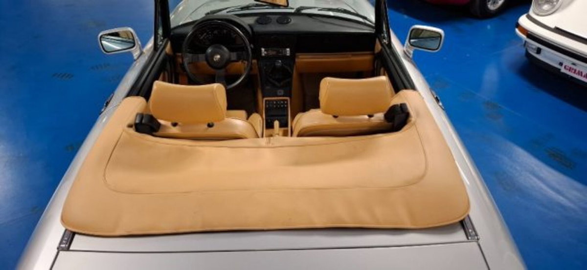 Alfa Romeo Spider 2.0i (18)