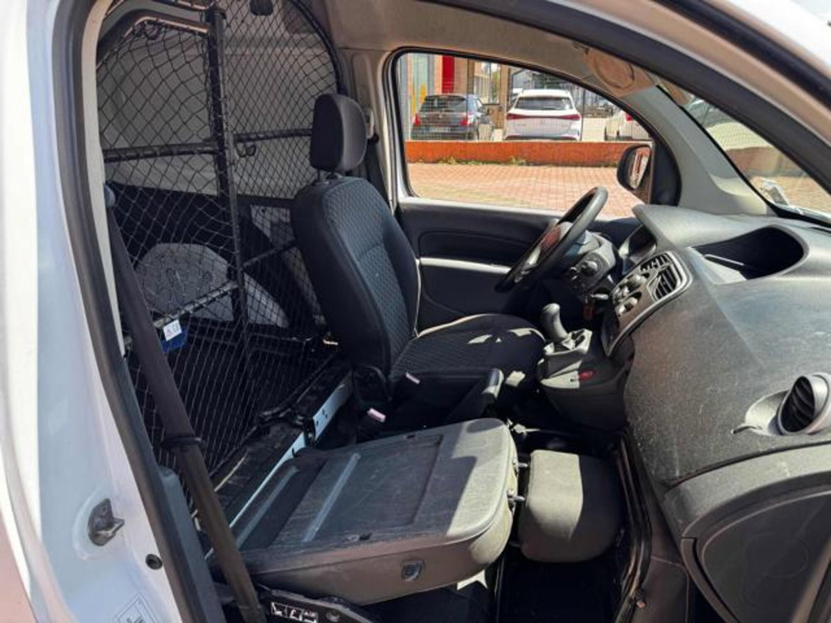 Renault Kangoo 1.5 dCi 75CV F.AP. 4p. Express (4)