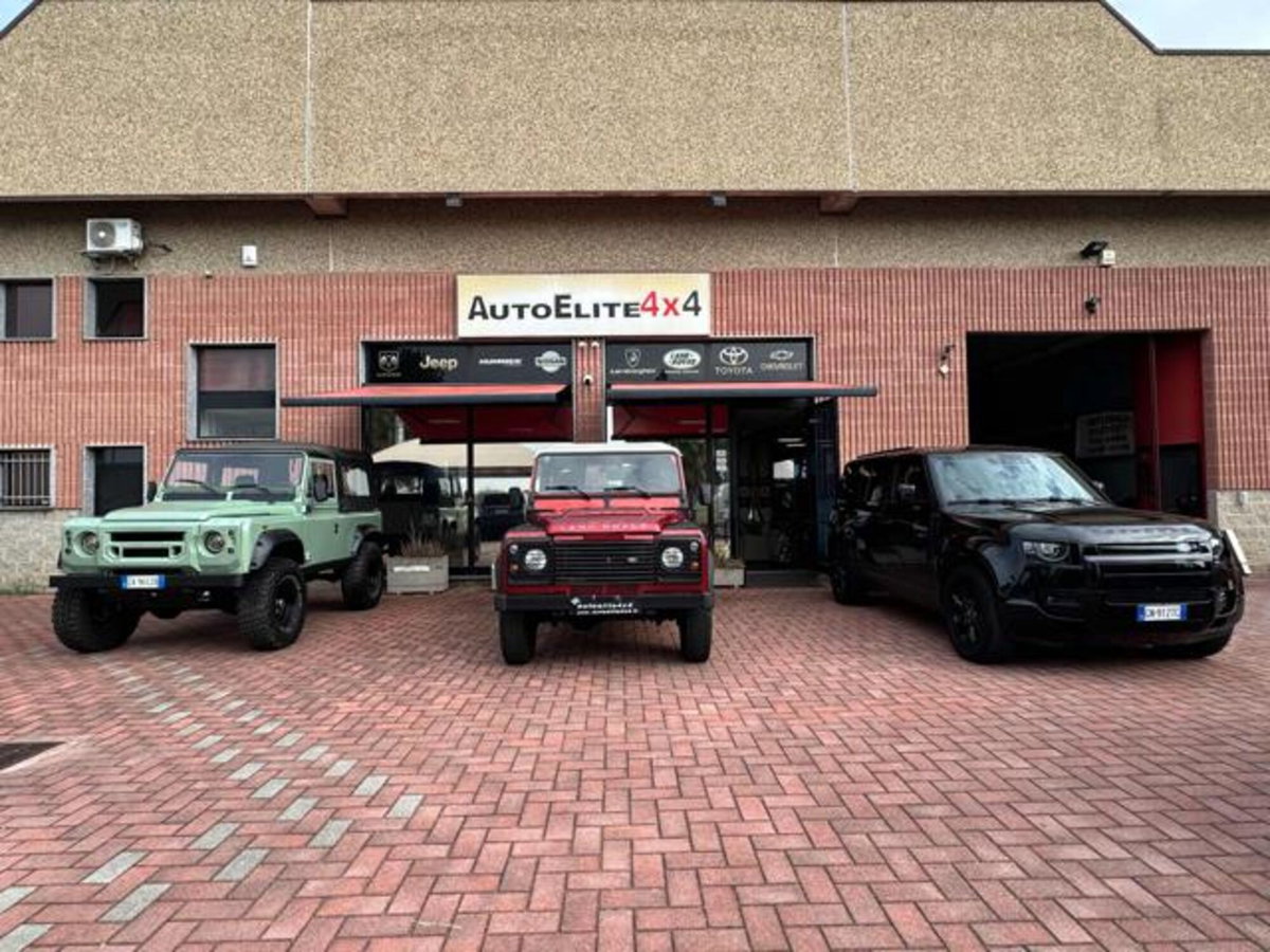 Land Rover Defender 90 2.4 TD4 Station Wagon S (2)