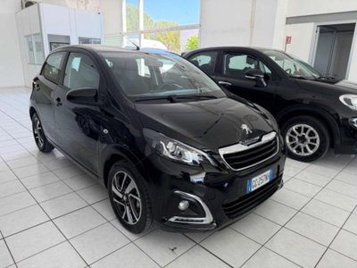 Peugeot 108 72 5 porte Style usata