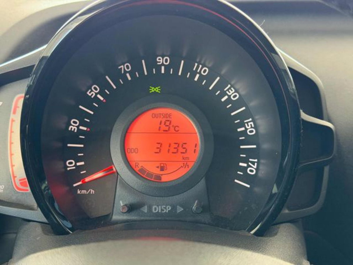 Peugeot 108 72 5 porte Style (10)
