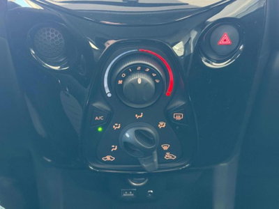 Peugeot 108 72 5 porte Style (14)