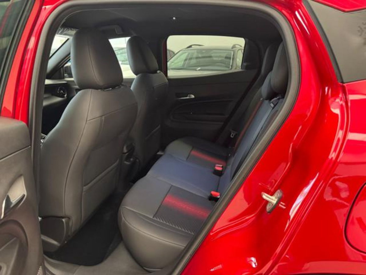 Alfa Romeo Junior 1.2 ibrida Sport Speciale 145cv edct6 (9)