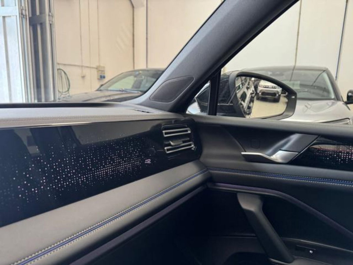 Volkswagen Tiguan 2.0 tdi R-Line 4motion 193cv dsg (19)