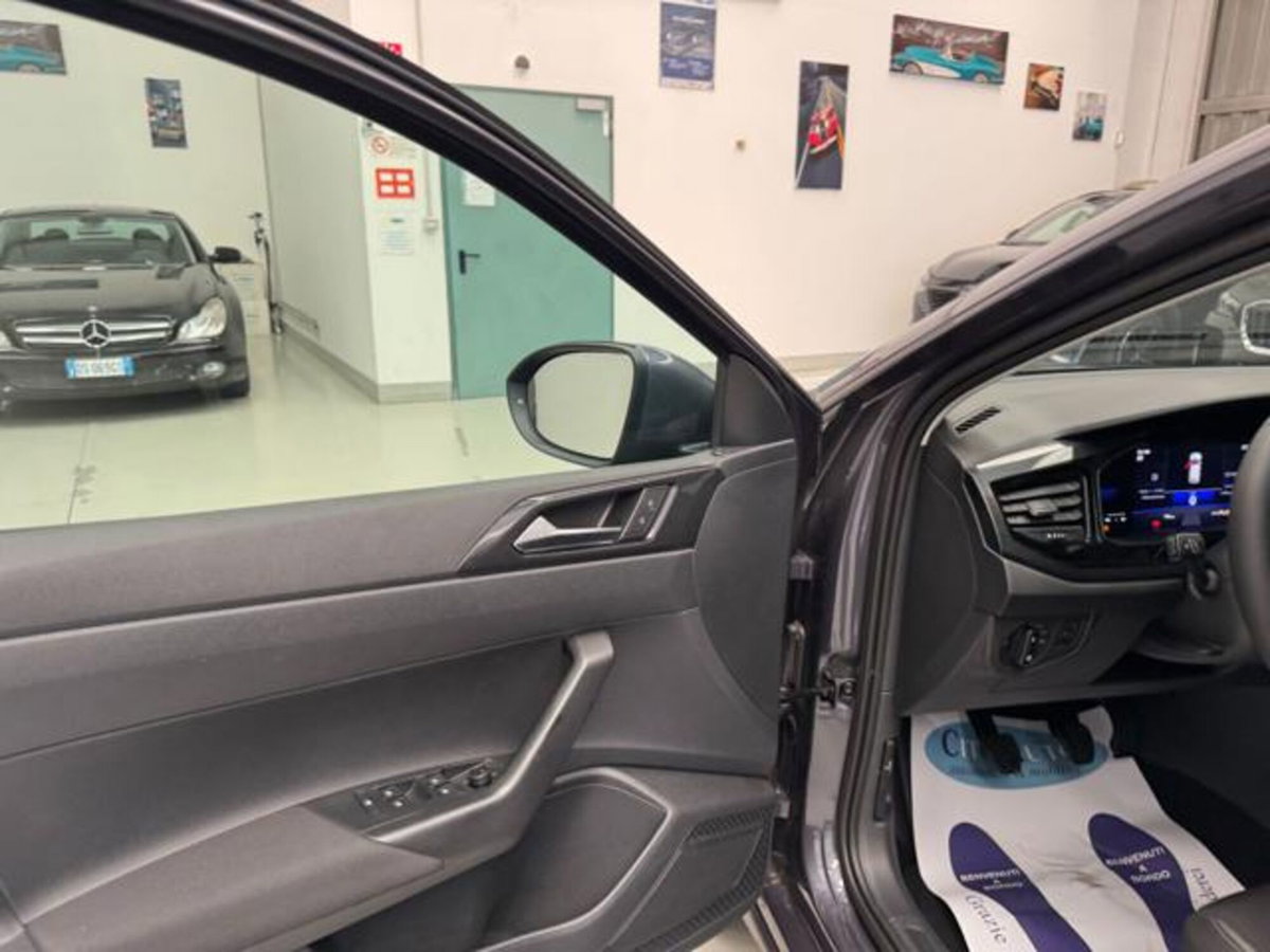 Volkswagen Taigo 1.0 tsi Edition 115cv (8)