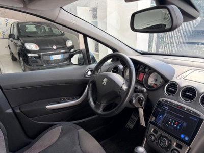 Peugeot 308 1.6 8V e-HDi 112CV Stop&Start robotiz. 5p. Allure (11)