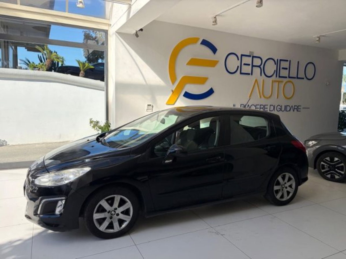 Peugeot 308 1.6 8V e-HDi 112CV Stop&Start robotiz. 5p. Allure (4)
