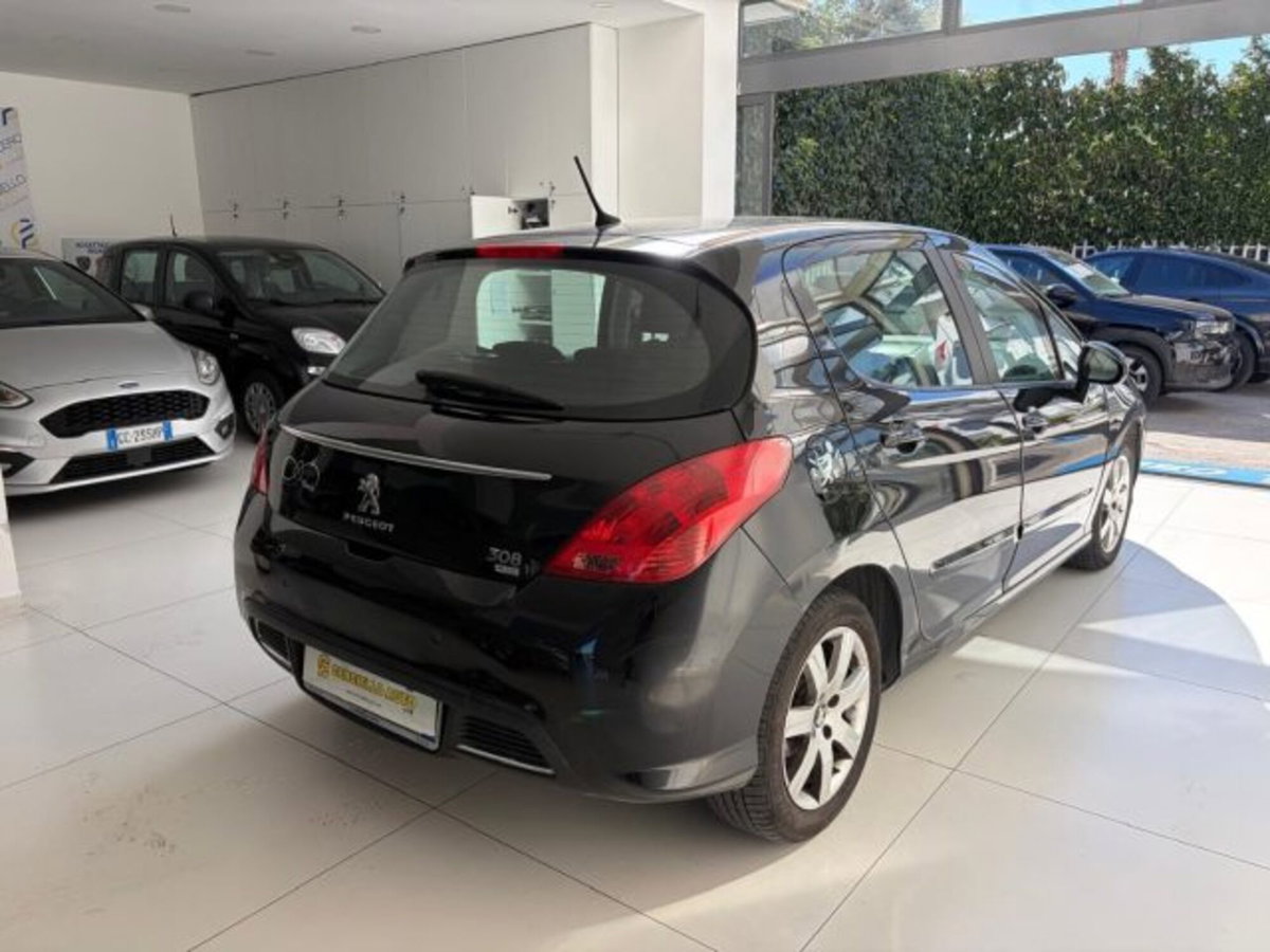 Peugeot 308 1.6 8V e-HDi 112CV Stop&Start robotiz. 5p. Allure (8)