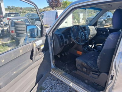 Mitsubishi Pajero 2.5 TDI 3p. GLX (10)