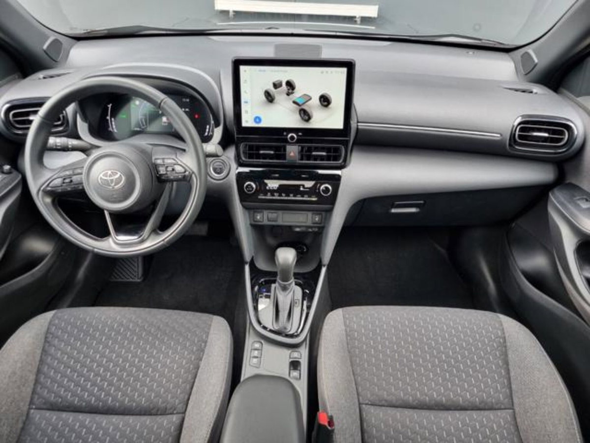 Toyota Yaris Cross 1.5h GR Sport Black Sky fwd 116cv e-cvt (7)