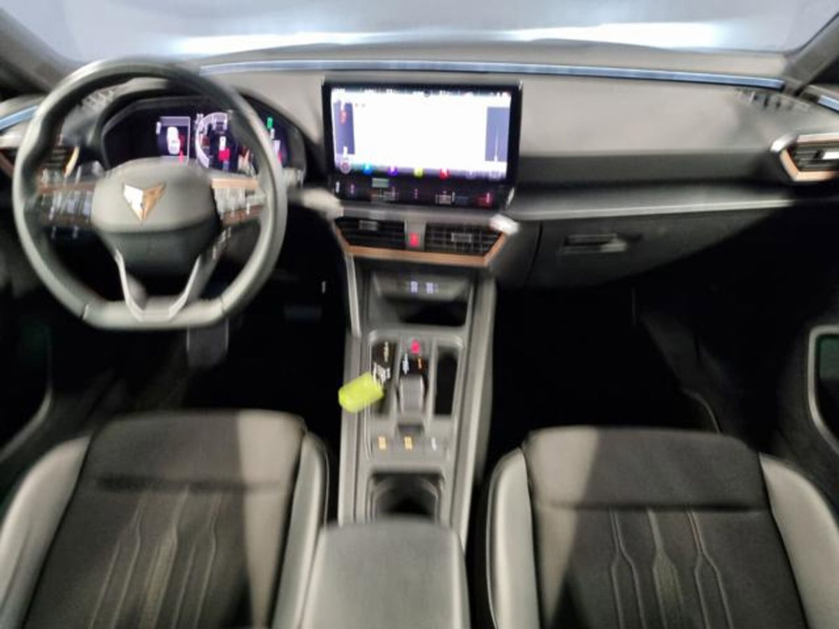 Cupra Leon Leon 1.5 hybrid 150cv dsg (9)
