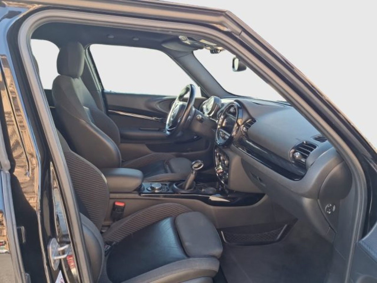 MINI Mini Clubman 2.0 Cooper D Untold Clubman (15)
