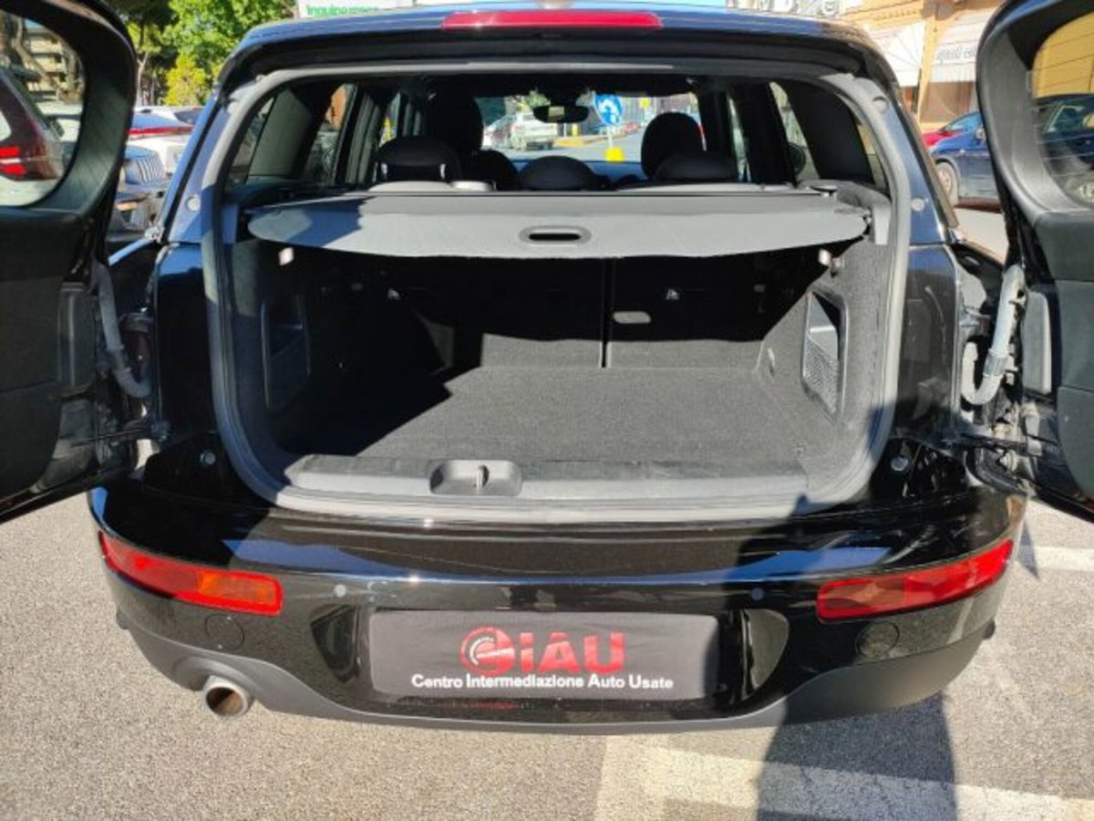 MINI Mini Clubman 2.0 Cooper D Untold Clubman (18)
