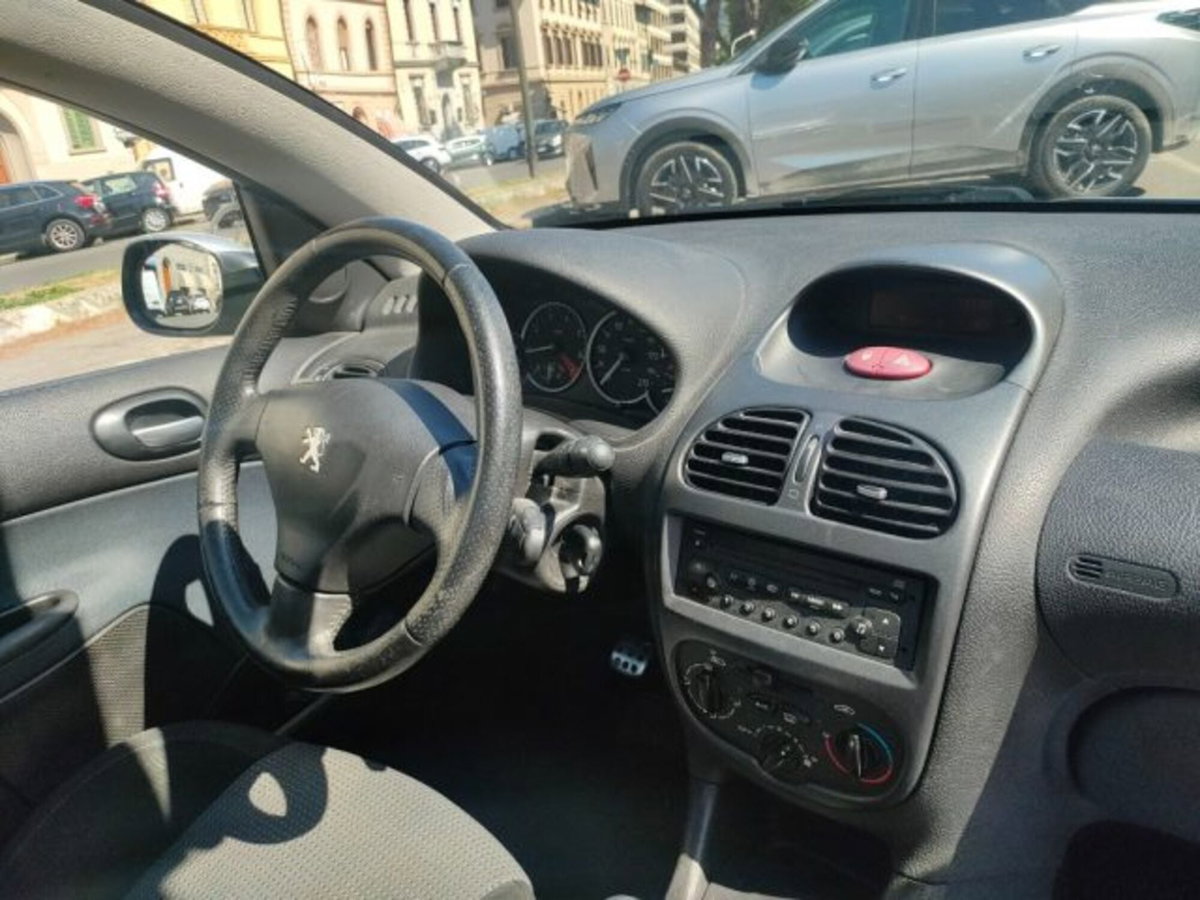 Peugeot 206 Cabrio 16V aut. CC Enfant Terrible (13)