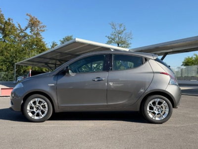 Lancia Ypsilon 1.2 69 CV 5 porte Gold (8)