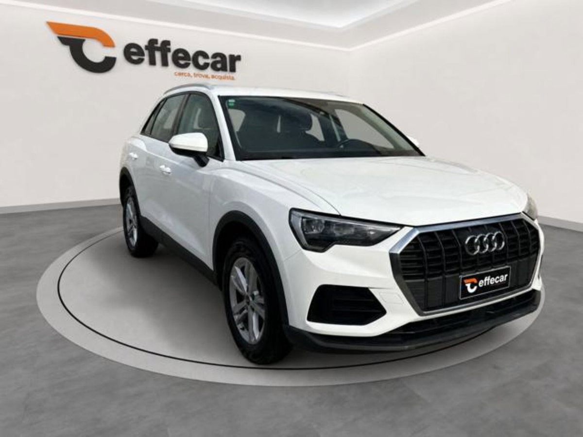 Audi Q3 45 TFSI e S tronic Business (3)