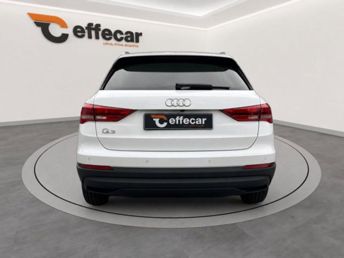 Audi Q3 45 TFSI e S tronic Business (5)