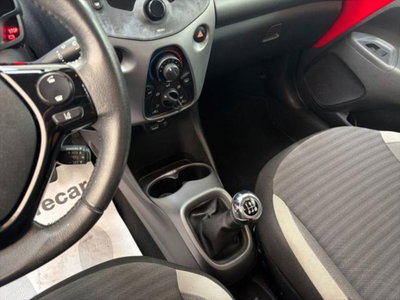 Toyota Aygo Connect 1.0 VVT-i 72 CV 5 porte x-clusiv (11)
