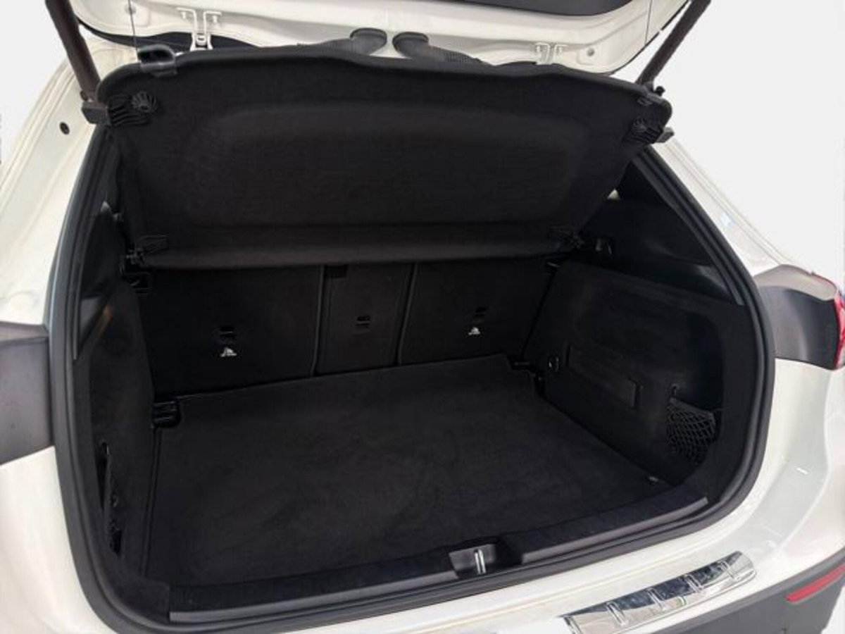 Mercedes-Benz GLA SUV 220 d Automatic Sport Plus (14)