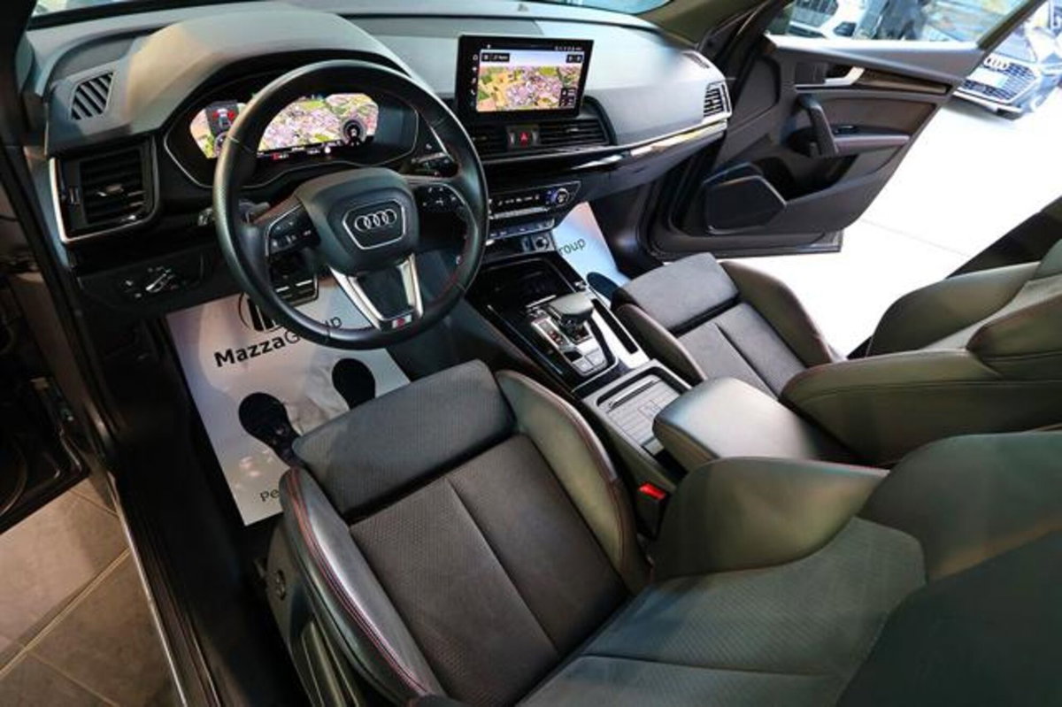 Audi Q5 40 2.0 tdi mhev 12V Identity Black quattro s-tronic (14)
