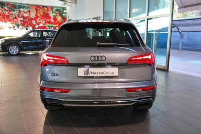 Audi Q5 40 2.0 tdi mhev 12V Identity Black quattro s-tronic (8)