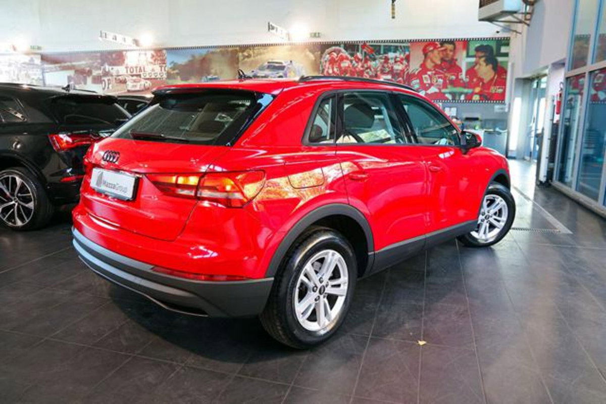 Audi Q3 35 2.0 tdi Business Advanced s-tronic (9)