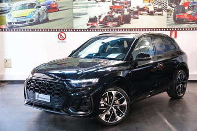Audi Q5 40 2.0 tdi mhev 12V Identity Black quattro s-tronic usata