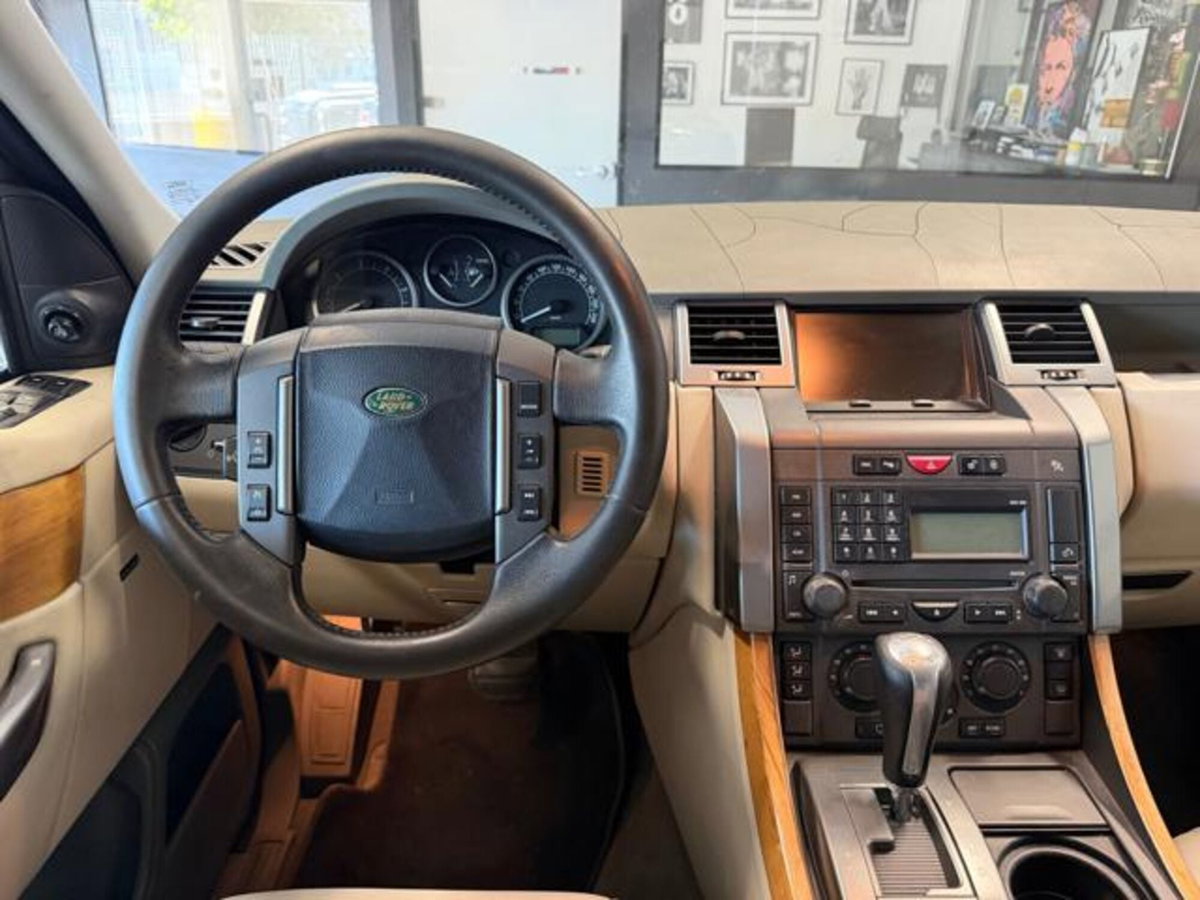 Land Rover Range Rover Sport 2.7 TDV6 HSE (7)