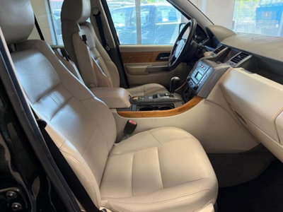 Land Rover Range Rover Sport 2.7 TDV6 HSE (8)
