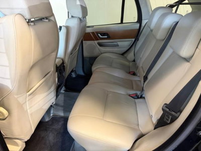 Land Rover Range Rover Sport 2.7 TDV6 HSE (9)