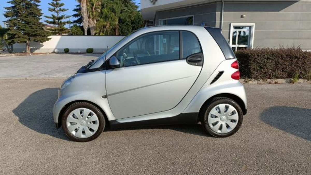 smart Fortwo 1000 52 kW MHD coupé passion (7)