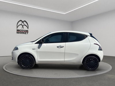 Lancia Ypsilon 1.0 FireFly 5 porte S&S Hybrid Silver Plus (5)