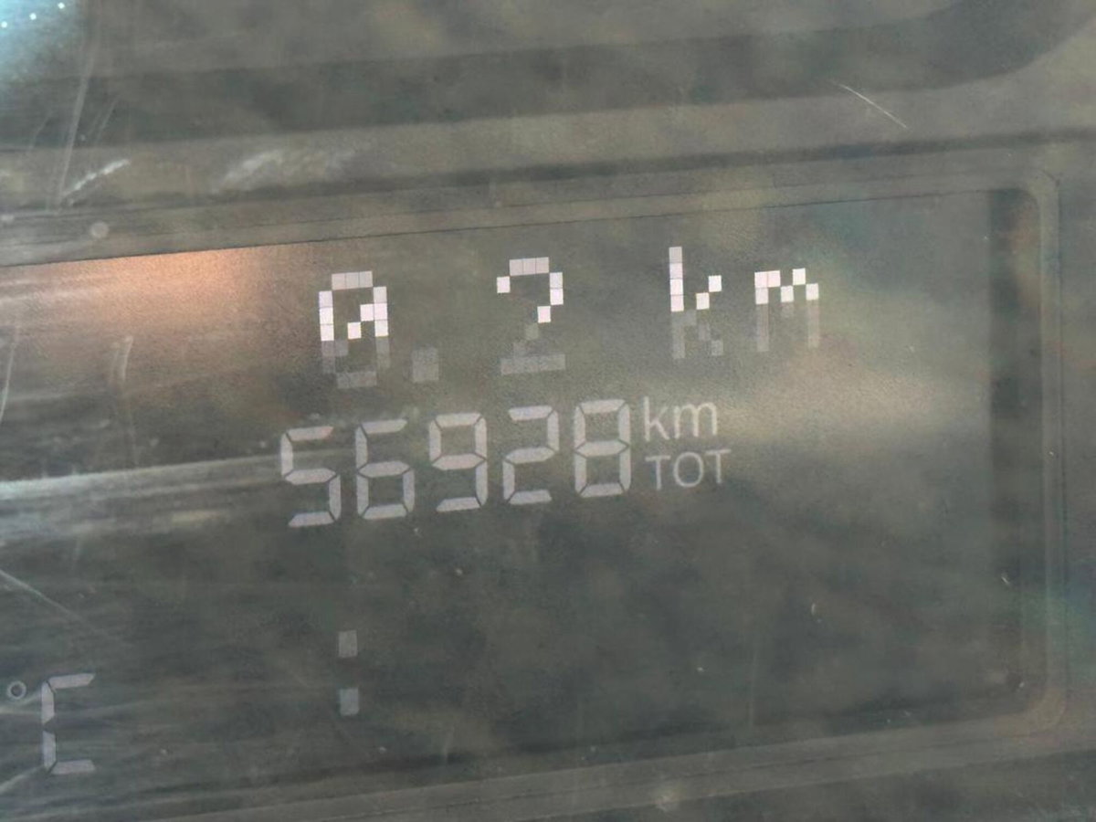 Lancia Ypsilon 1.0 FireFly 5 porte S&S Hybrid Ecochic Silver (9)