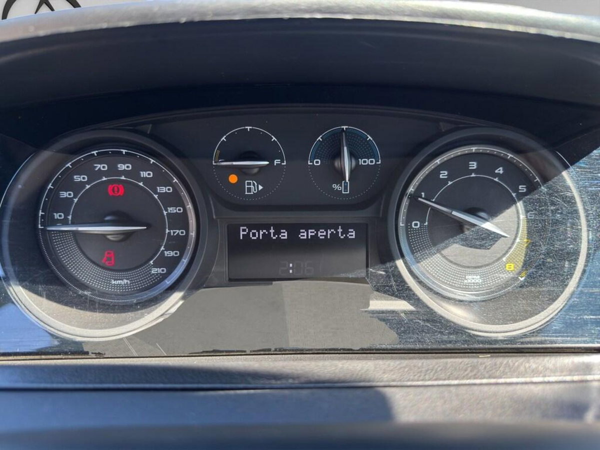 Lancia Ypsilon 1.0 FireFly 5 porte S&S Hybrid Ecochic Gold (11)