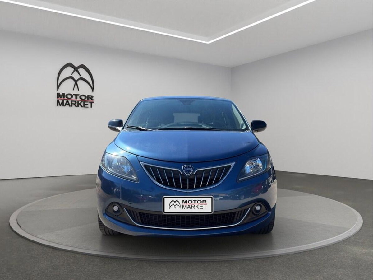 Lancia Ypsilon 1.0 FireFly 5 porte S&S Hybrid Ecochic Gold (2)