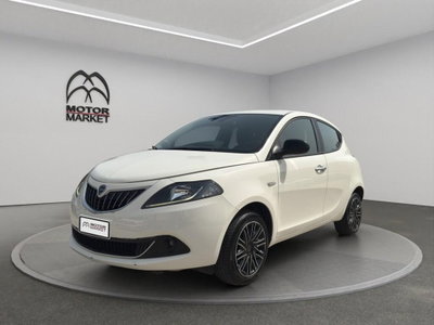 Lancia Ypsilon 1.0 FireFly 5 porte S&S Hybrid Ecochic Gold usata