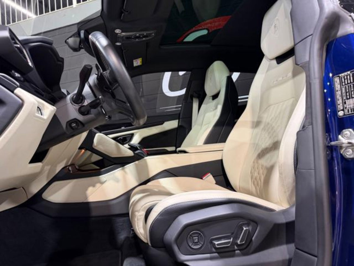 Lamborghini Urus 4.0 V8 S auto (13)