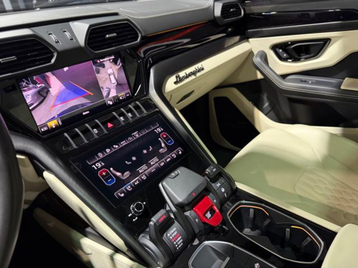 Lamborghini Urus 4.0 V8 S auto (15)