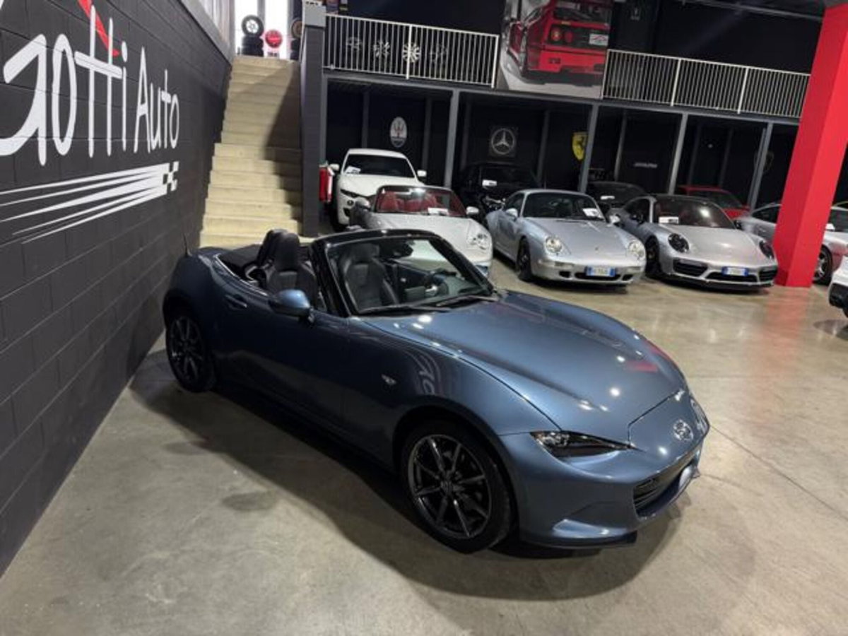 Mazda MX-5 2.0 Kazari (3)