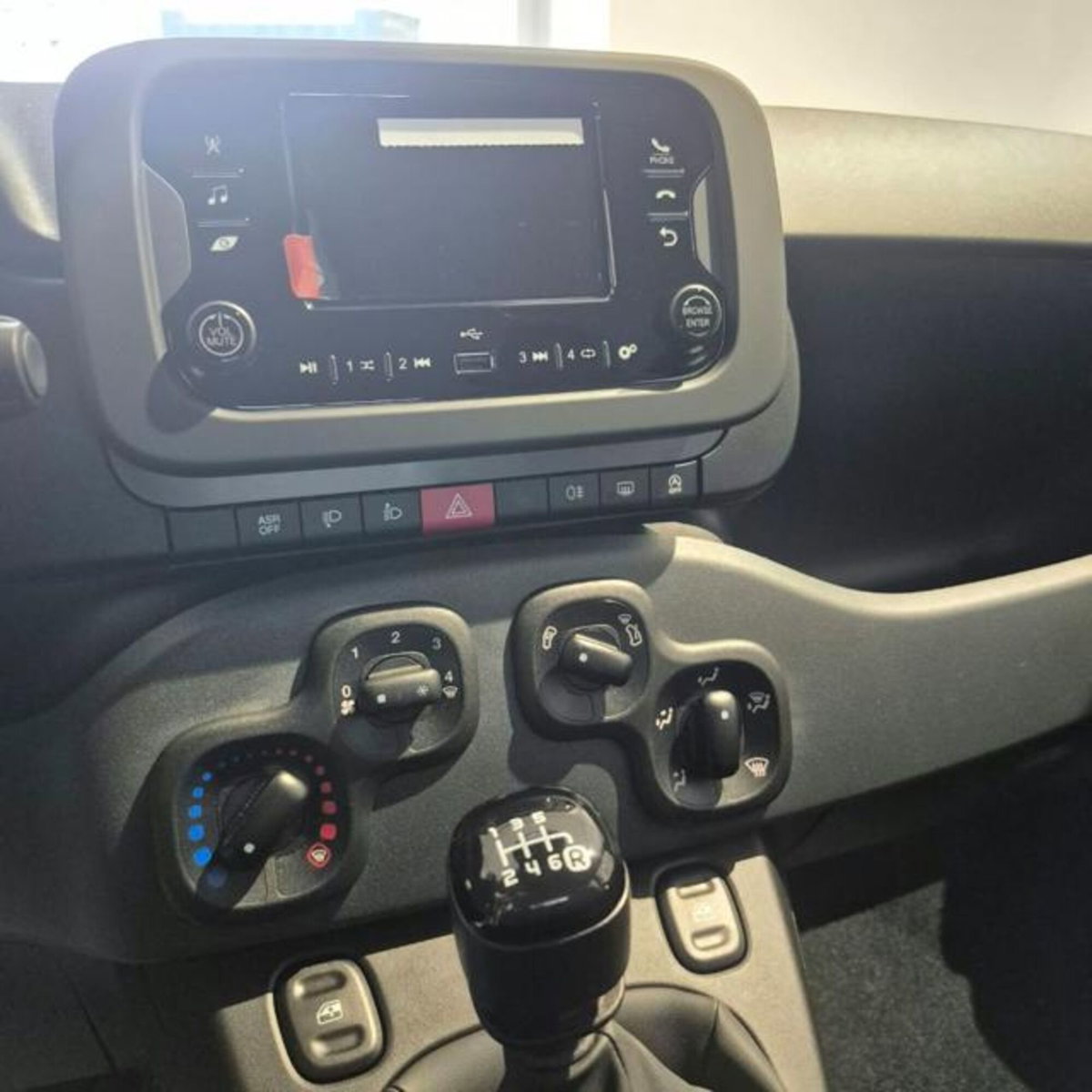 Fiat Pandina 1.0 firefly hybrid Icon s&s 65cv (8)