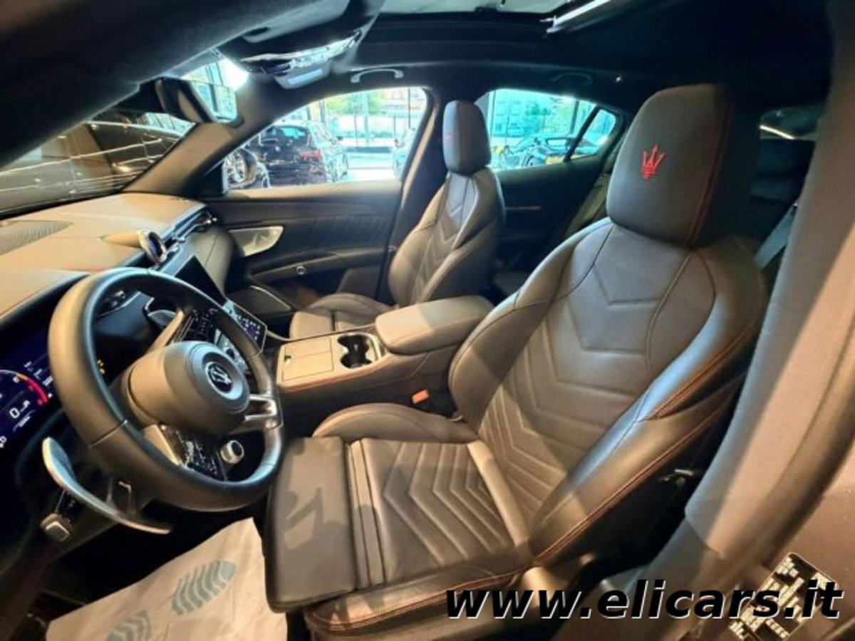Maserati Grecale 3.0 V6 Trofeo 530cv auto (13)