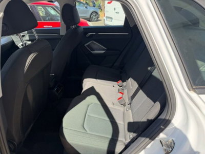 Audi Q3 35 TDI quattro S tronic Business (10)