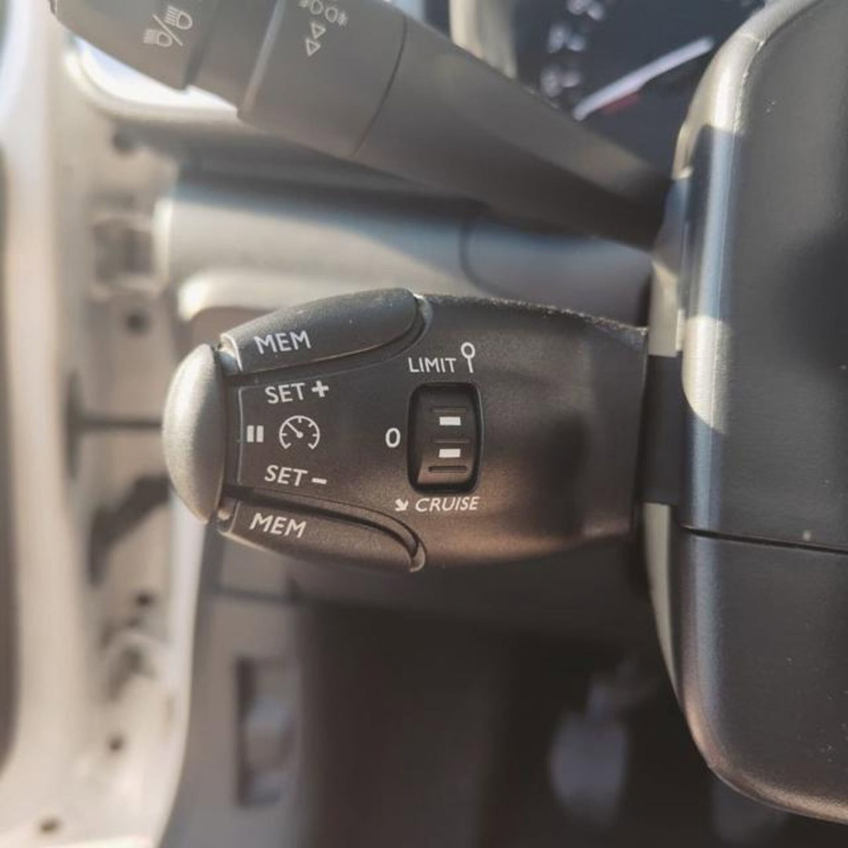 Citroen C3 1.2 puretech You s&s 83cv neopatentati (15)