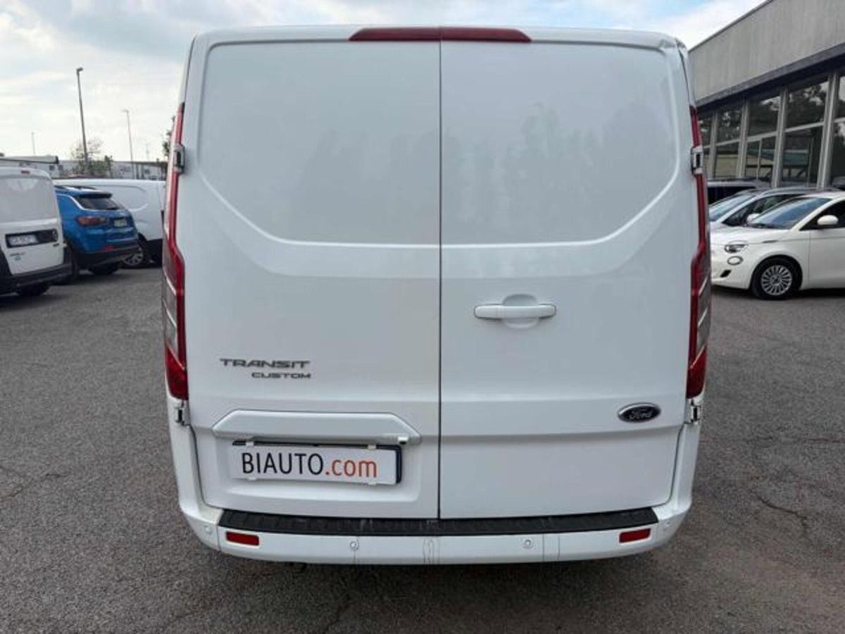 Ford Transit Custom Furgone 300 2.0 TDCi 170 PC Furgone Titanium (4)